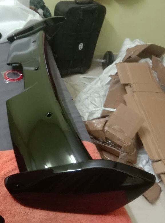 FRONX HATCHBACK UNIVERSAL Spoiler
