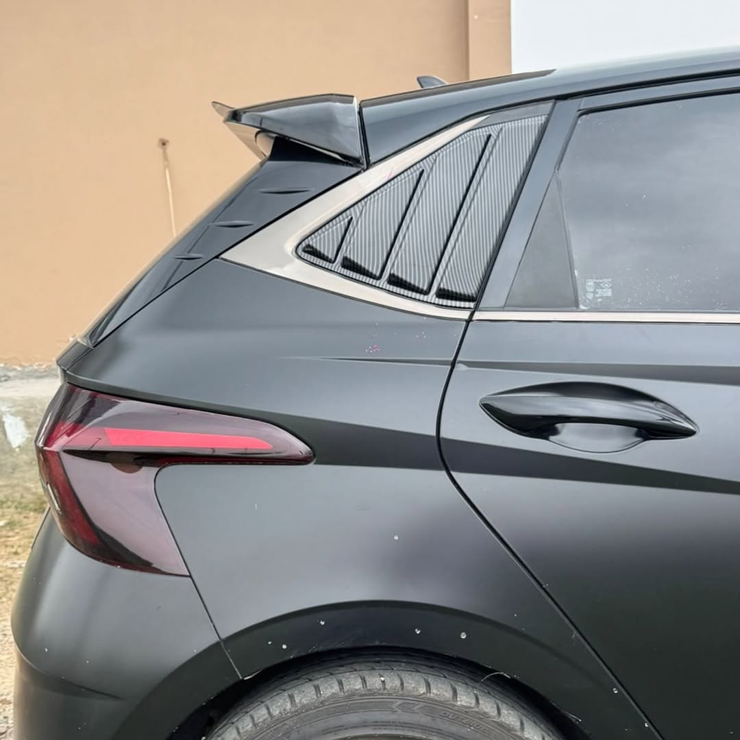 Hyundai i20 Side Window cover / Louvers