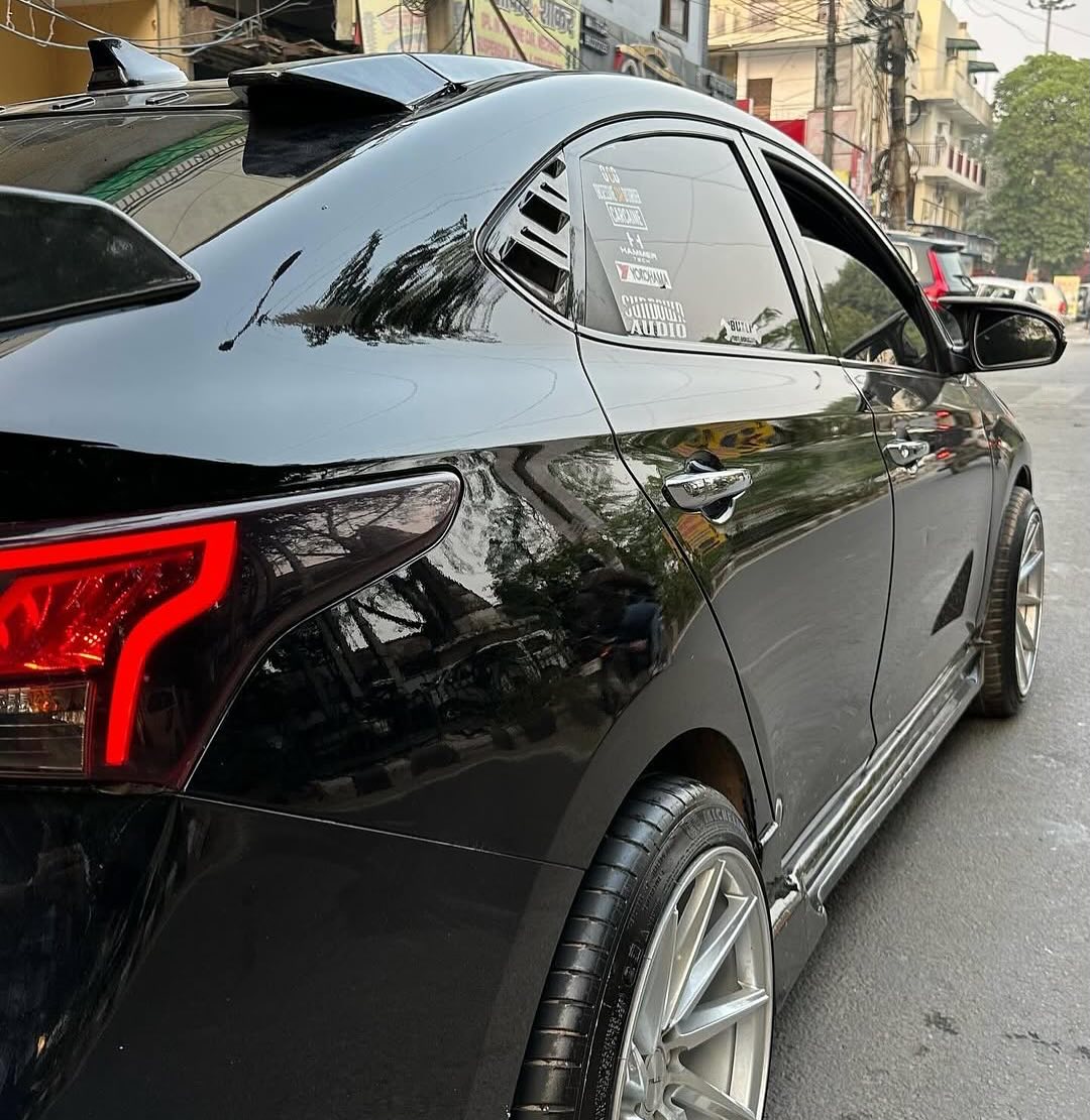 Verna (2018-22) Side window Cover / Louvers