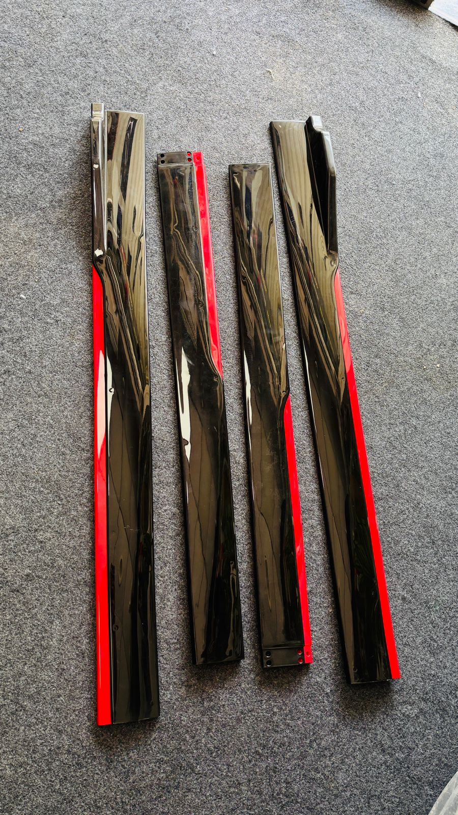 4pcs JDM Body KIT Side Splitter 240cm Gloss Black+Red
Body Line ABS Car Side Skirt Splitters Lip Winglet Body KIT