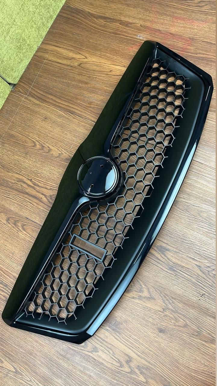 Skoda Laura Octavia 2009-2013 Rs Vrs Style Front Bumper Show Grill Honeycomb