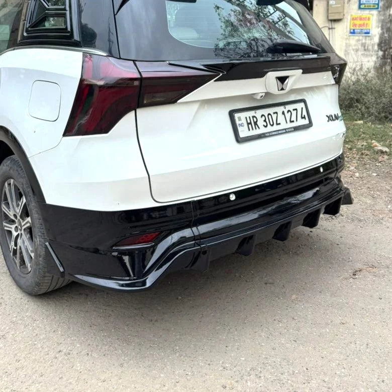 Rear Skirting for Mahindra XUV700