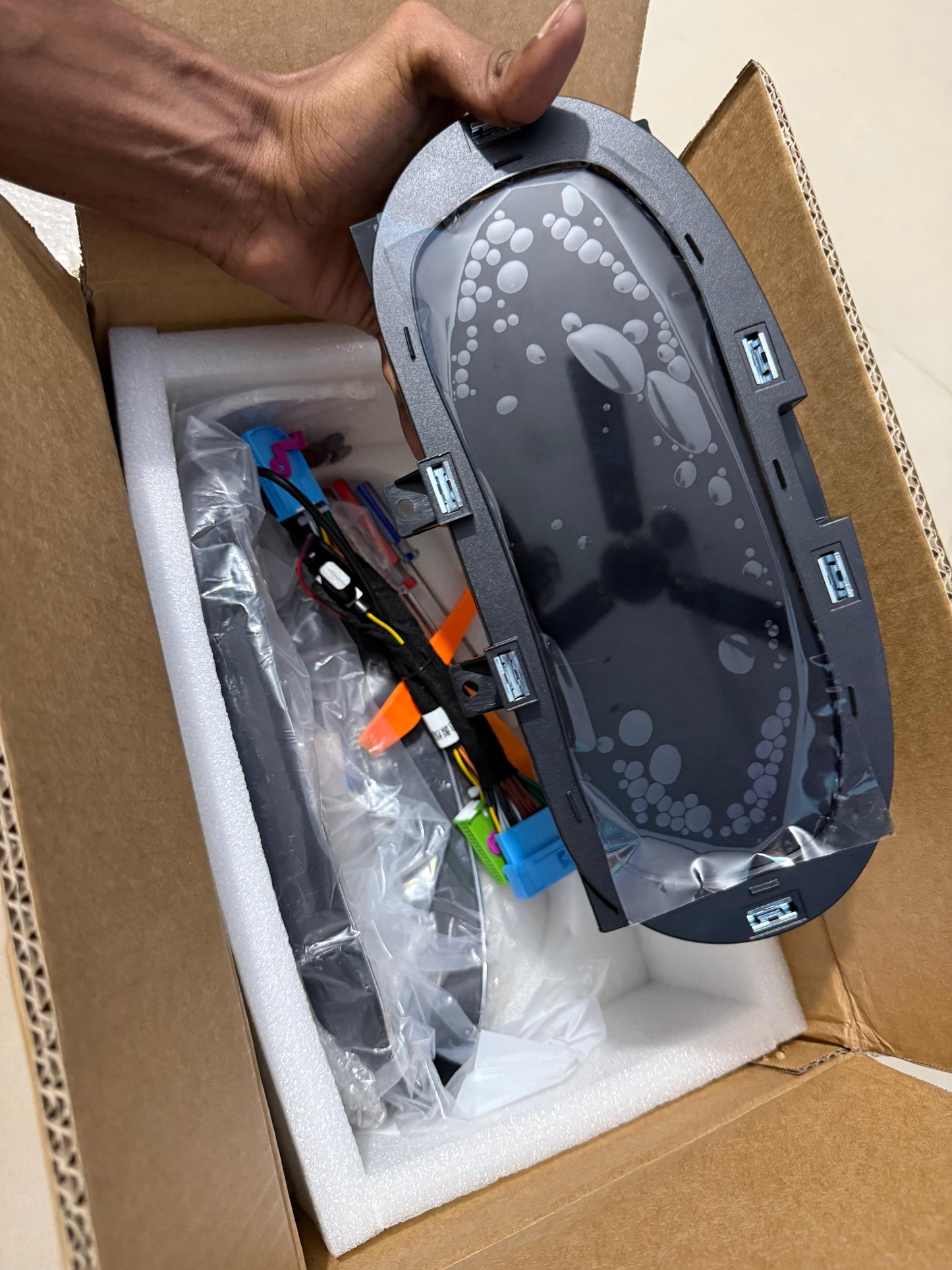 VW Polo Digital Cluster | Multiple information layouts