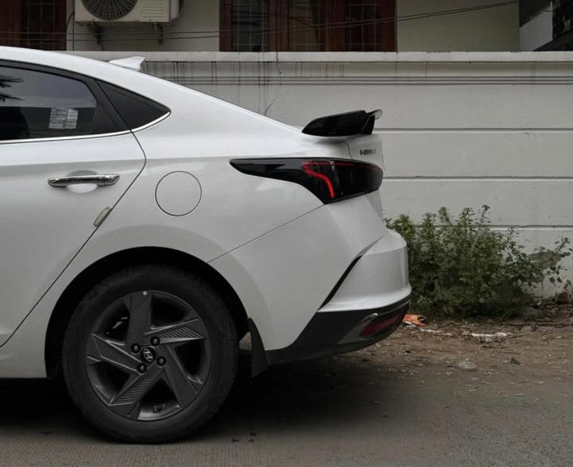 VERNA UNIVERSL SEDAN SPOILER