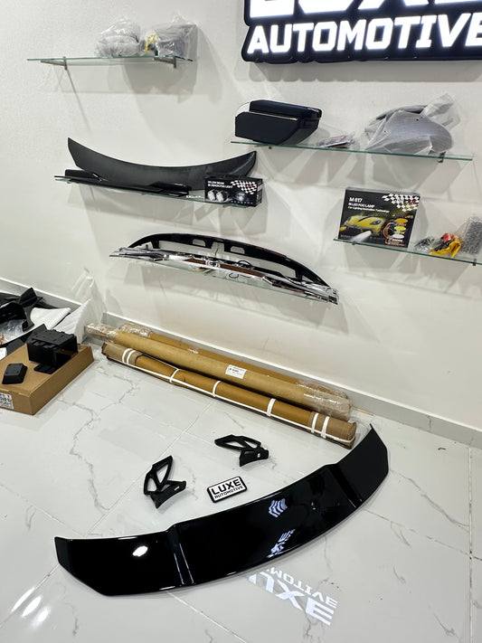 1) BMW Style Wing Sedan Spoiler