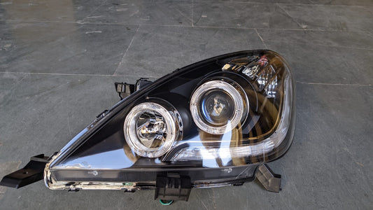 Toyota Innova 2008-2011 Head lamp Made in Taiwan