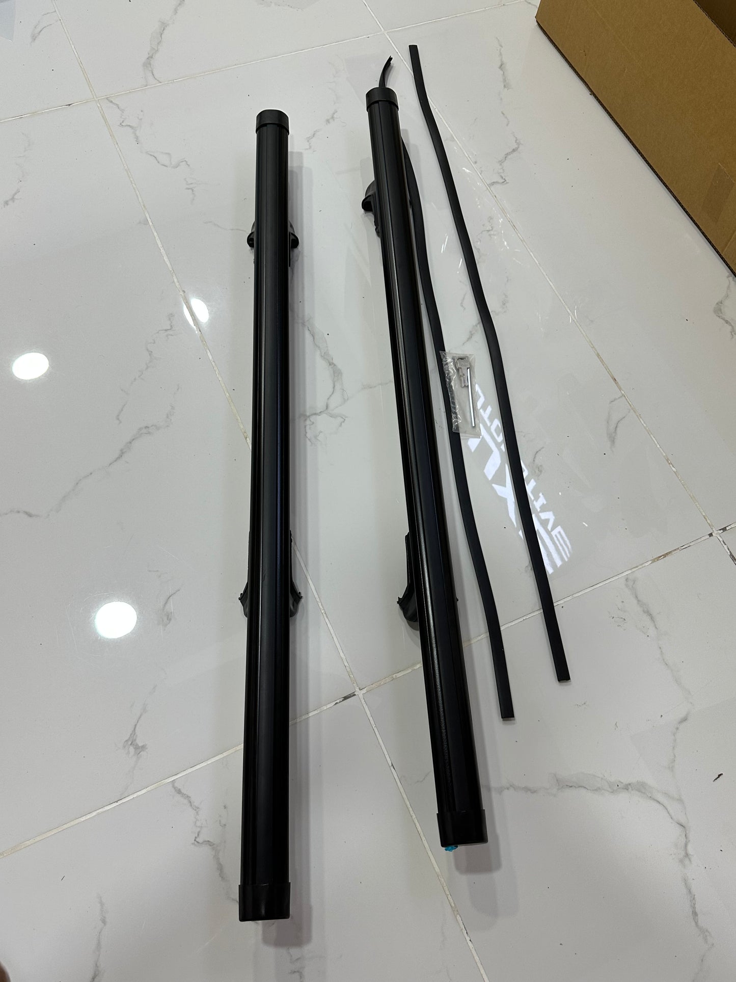 1) Universal Cross Bars | Universal Roof Rail Cross Bar