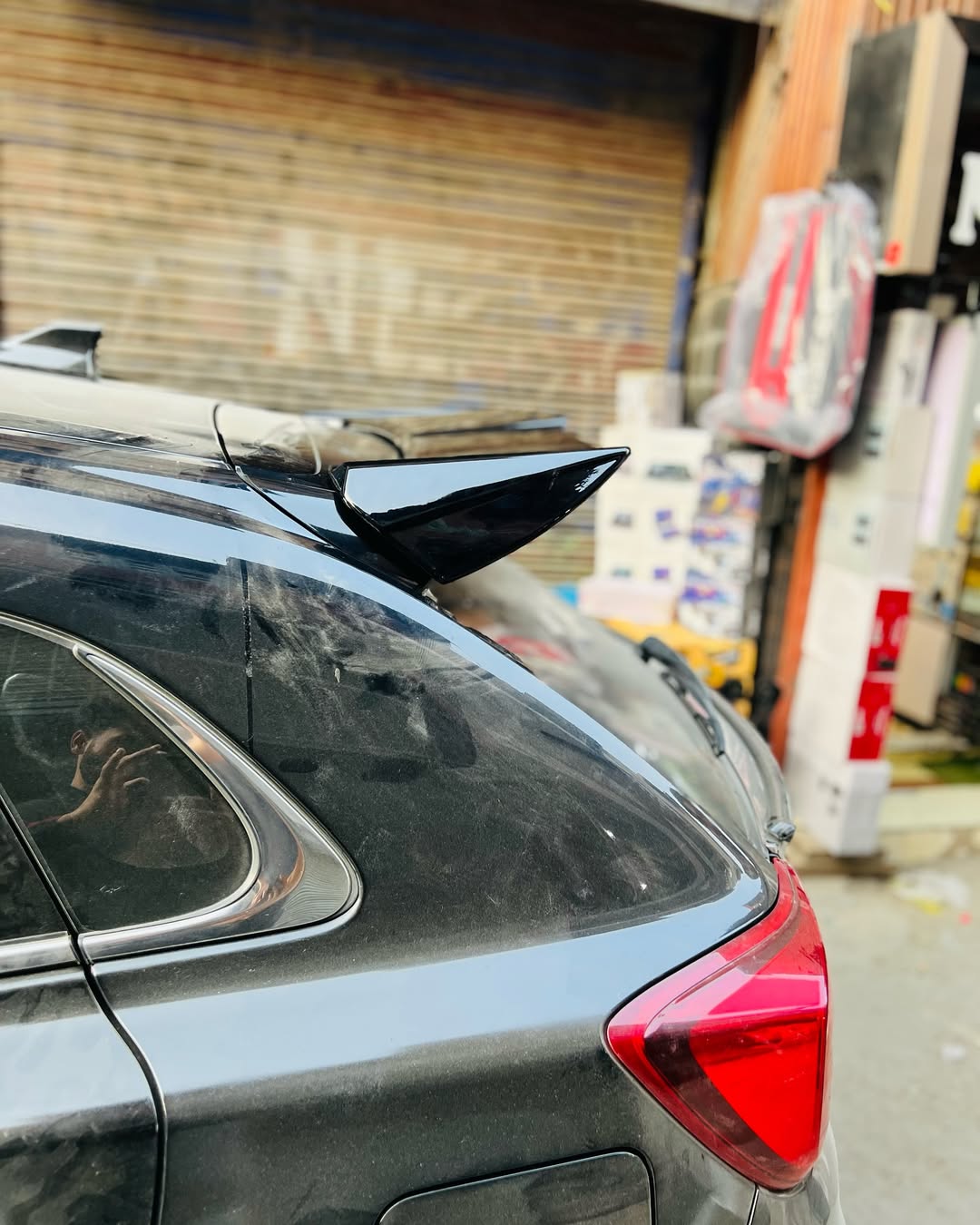 1) Baleno ABS Batman Spoiler | BLACK