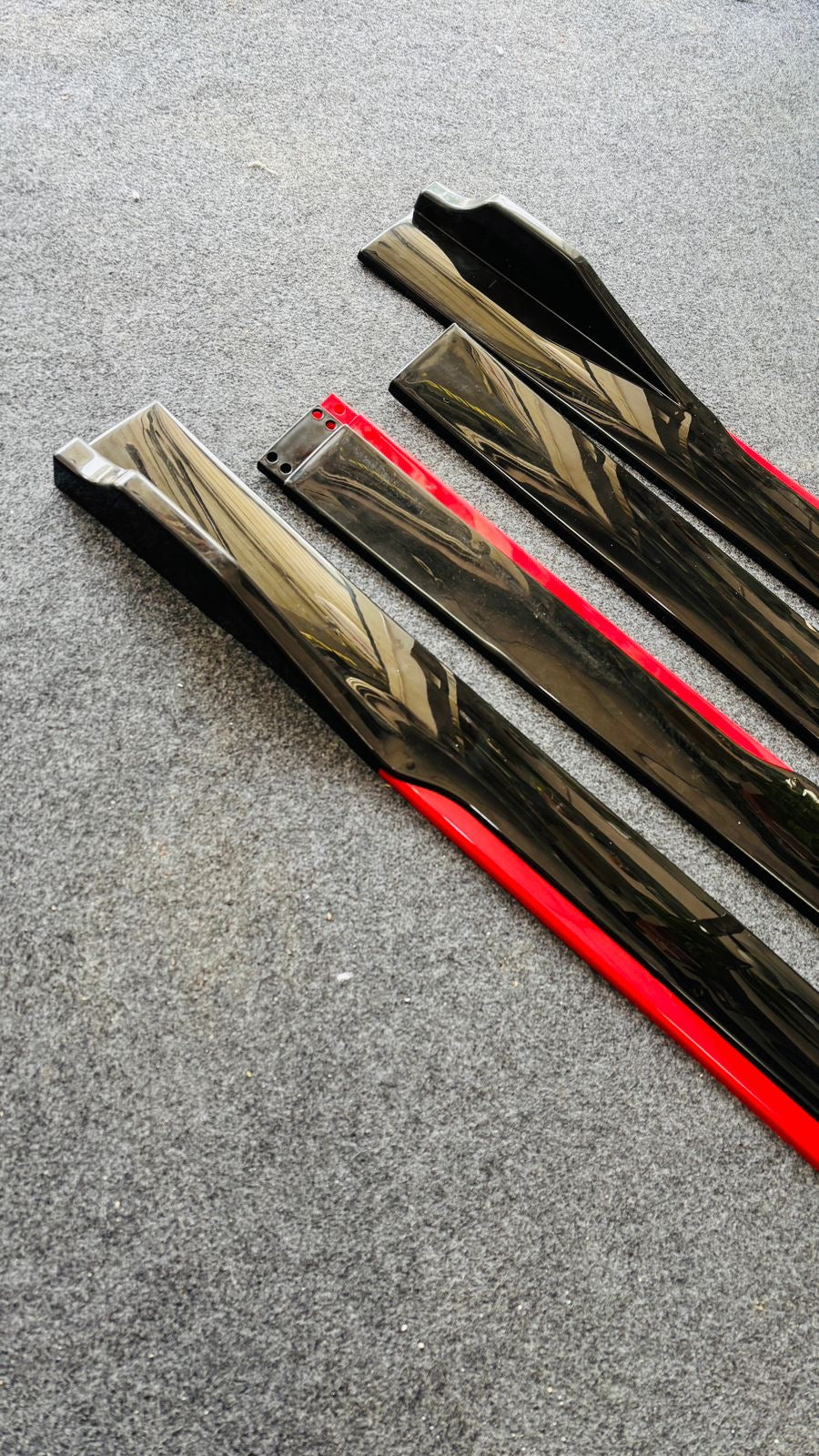 4pcs JDM Body KIT Side Splitter 240cm Gloss Black+Red
Body Line ABS Car Side Skirt Splitters Lip Winglet Body KIT