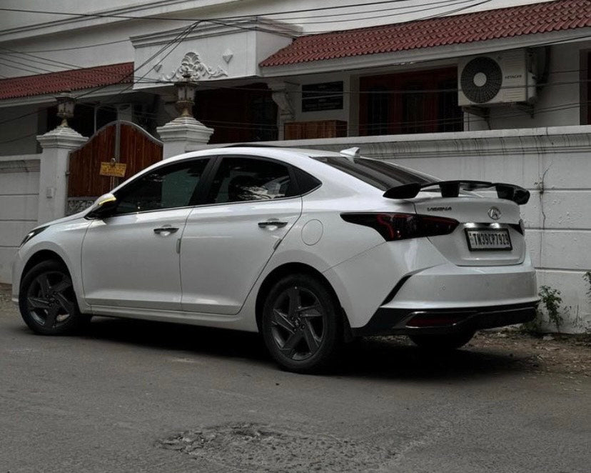 VERNA UNIVERSL SEDAN SPOILER