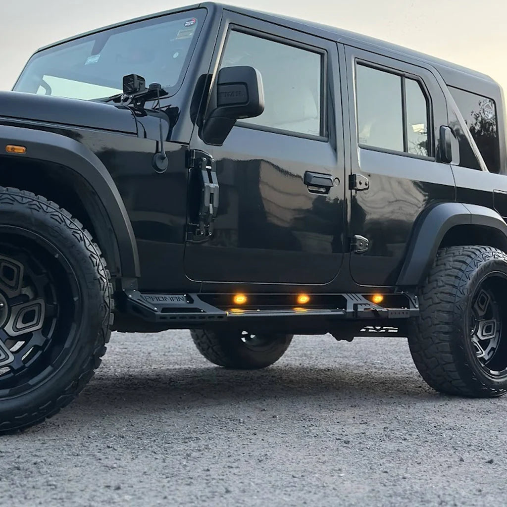 Thar Roxx - Proman Side steps with Lights