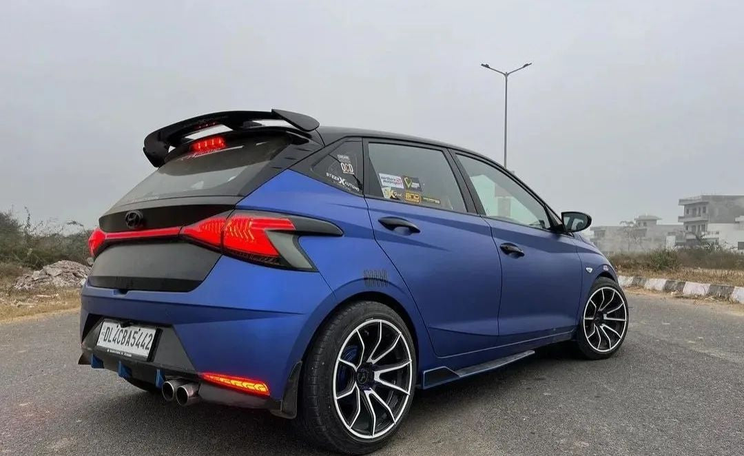 SLEEK MONSTER SPOILER